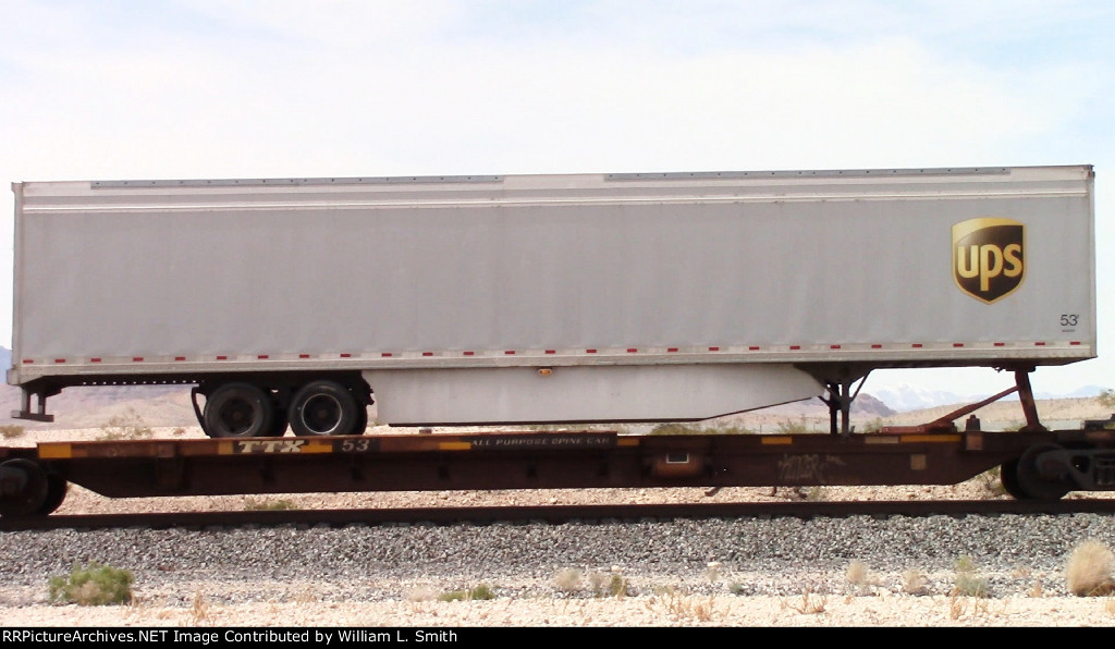 WB Intermodal Frt @ Erie NV -108
